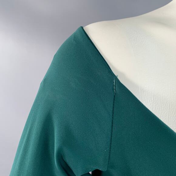 2 Kaliska Green Velvet Polyamide Blend Off Shoulder Fitted Midi Dress - Picture 8 of 11